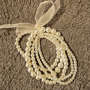 Pearl bracelet